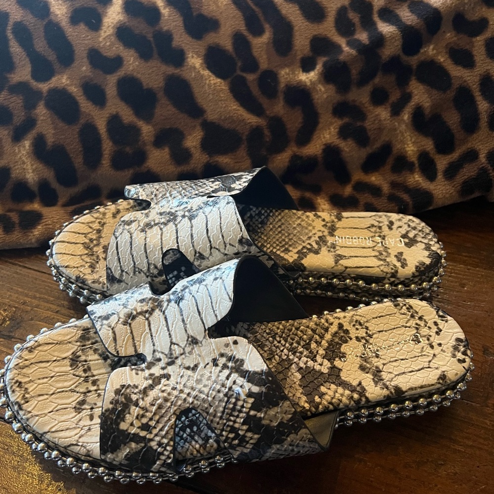 Snakeskin Patterned Women's Sandals - Picture 4 of 6